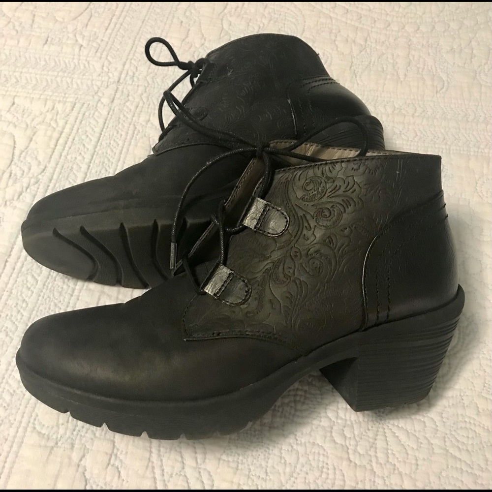 Eüro Söft Black Leather Booties